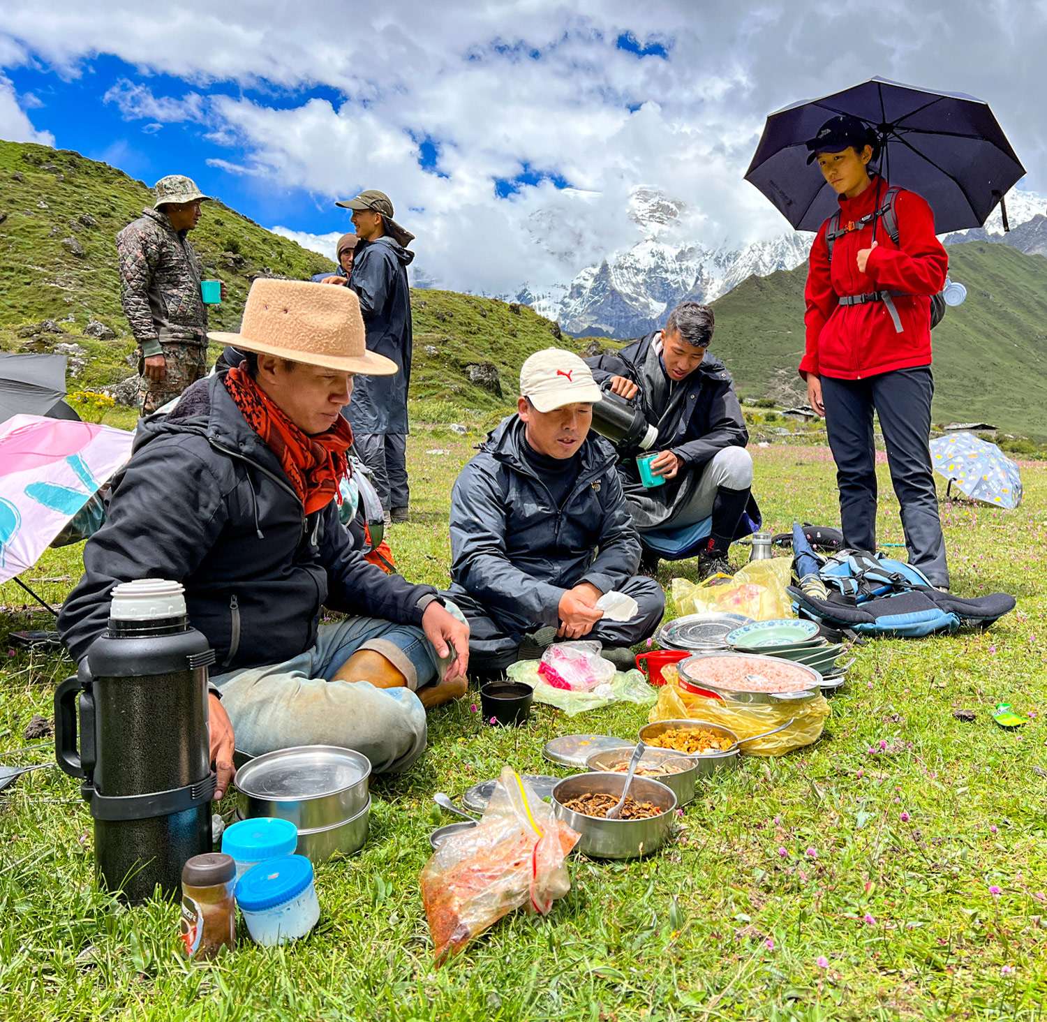 Lunch in the Lunana Valley.