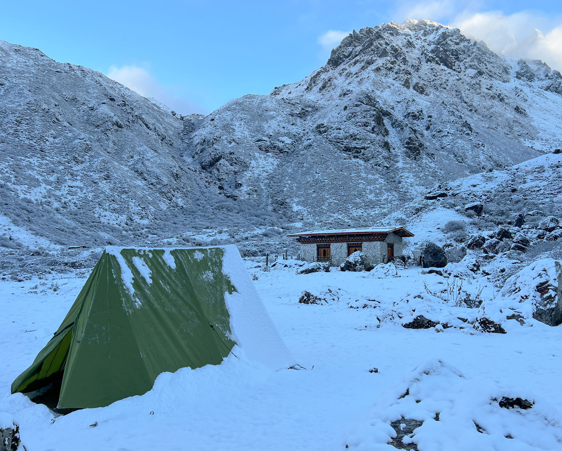 Snow on Roduphu camp.